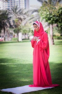 praying dress Salaty